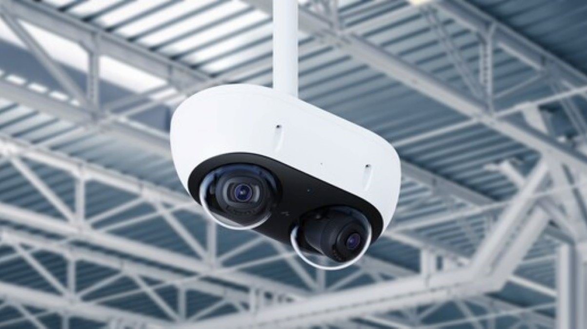 Verkada’s new dual head camera, the CY53-E Two-Camera Multisensor