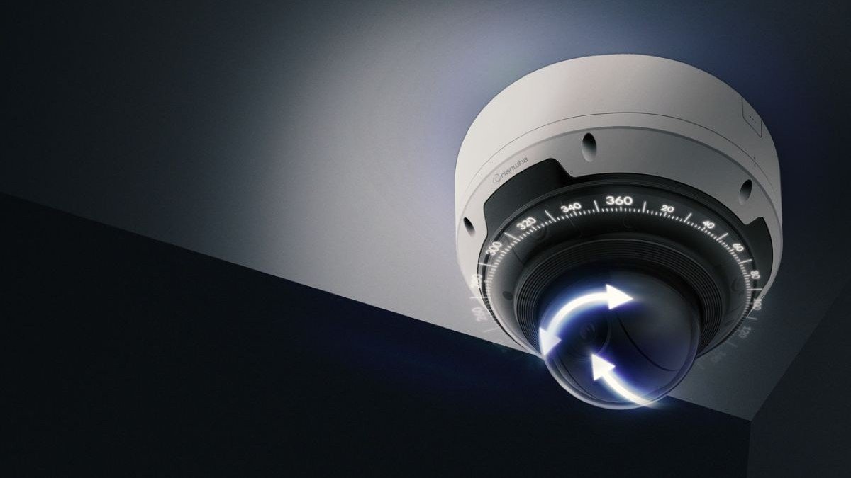 compact-3-channel-AI-IR-PTZ-camera